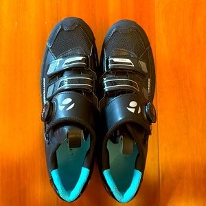 Size 7 Cycling Shoes